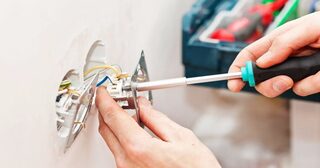 Электромонтажные работы в Нижнем Тагиле от Мастер24 — электромонтаж под ключ, цены от 1665 руб., заказать услуги